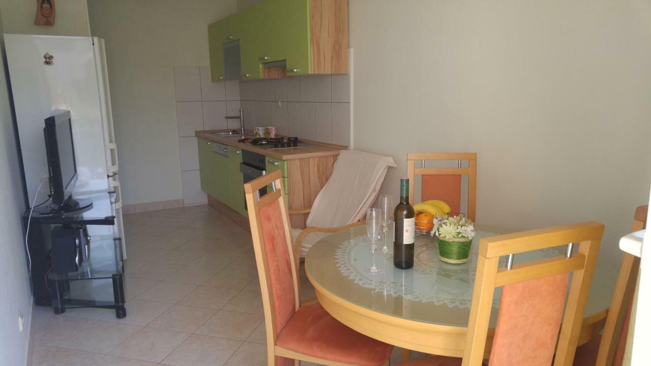Two Bedroom Apartment Near Beach And Center سبليت المظهر الخارجي الصورة